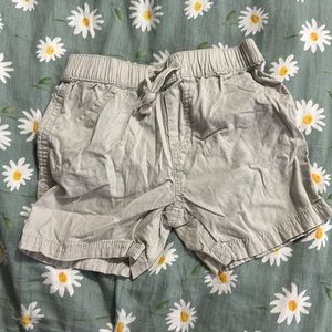 First impressions H&M brand 24 months shorts